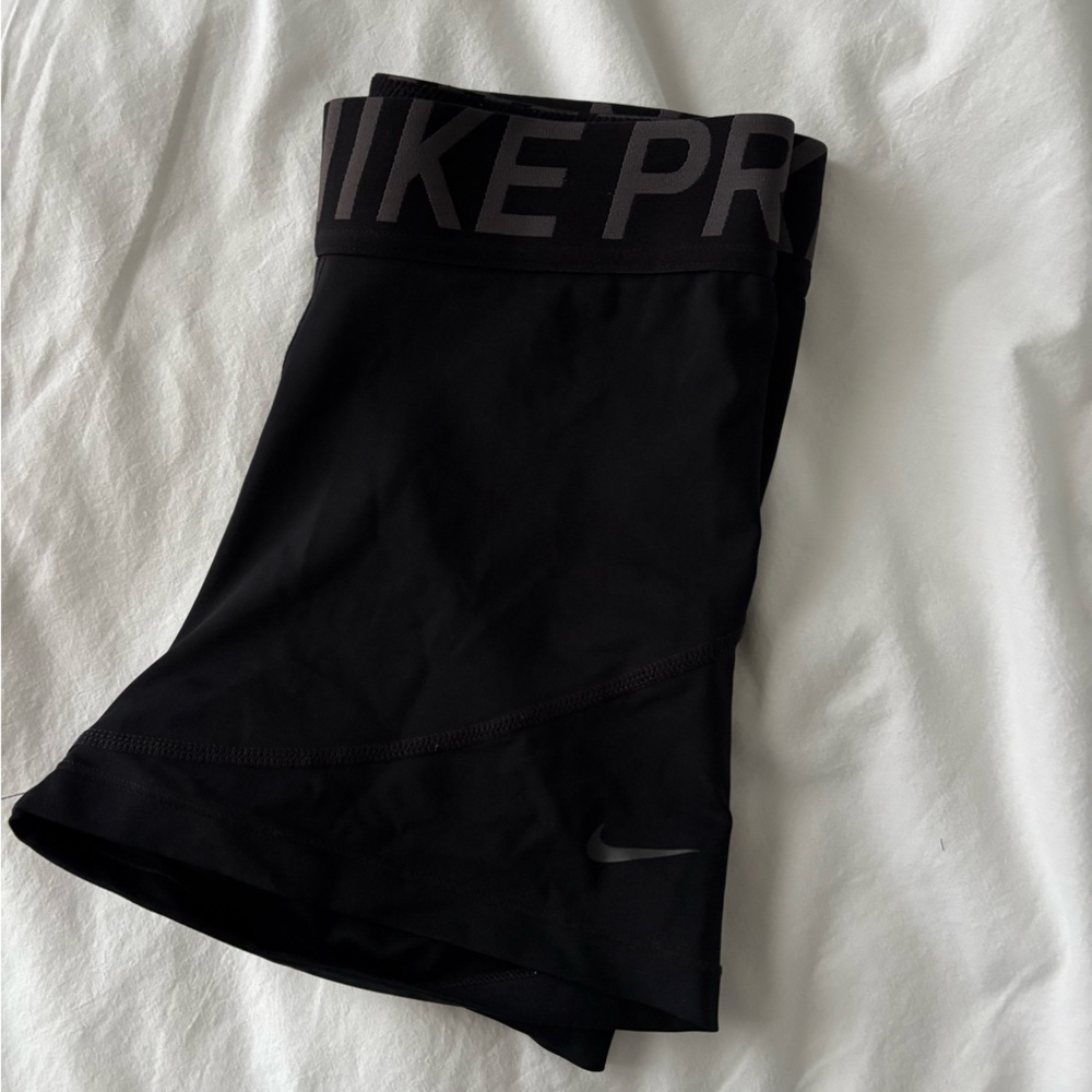 NIKE PRO SHORTS